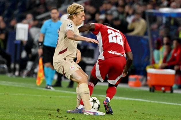 Massadio Haïdara of Brest (R) in action against <XX () during the UEFA Champions League, League phase football match between Salzburg and Brest FOOTBALL : Salzbourg Vs Brest - Ligue des Champions - 01 10 2024 IgorKupljenik Panoramic 