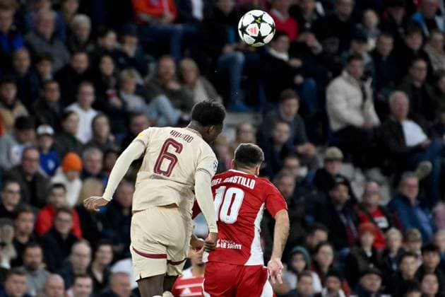 Samson Baidoo of Salzburg (L) in action against Romain Del Castillo of Brest (R) during the UEFA Champions League, League phase football match between Salzburg and Brest FOOTBALL : Salzbourg Vs Brest - Ligue des Champions - 01 10 2024 IgorKupljenik Panoramic 