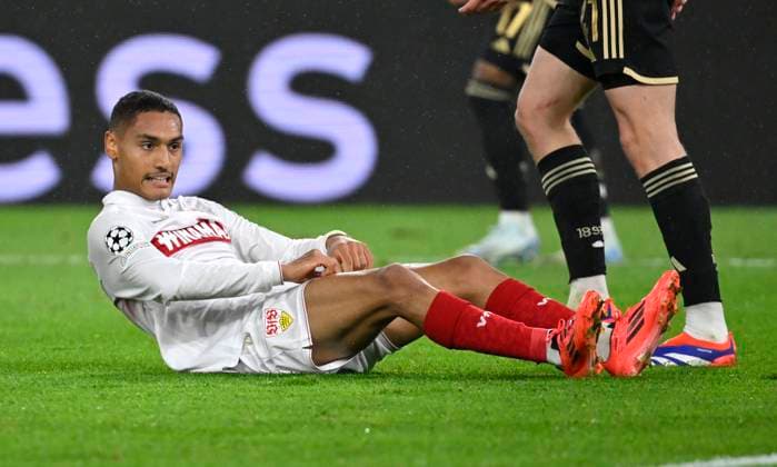 Enzo Millot VfB Stuttgart 08 Disappointment disappointed after missed goal chance Gesture Gesture Champions League VfB Stuttgart vs AC Sparta Prague 01 10 2024 DFL REGULATIONS PROHIBIT ANY USE OF PHOTOGRAPHS AS IMAGE SEQUENCES AND OR QUASI VIDEO VfB Stuttgart vs AC Sparta Prague