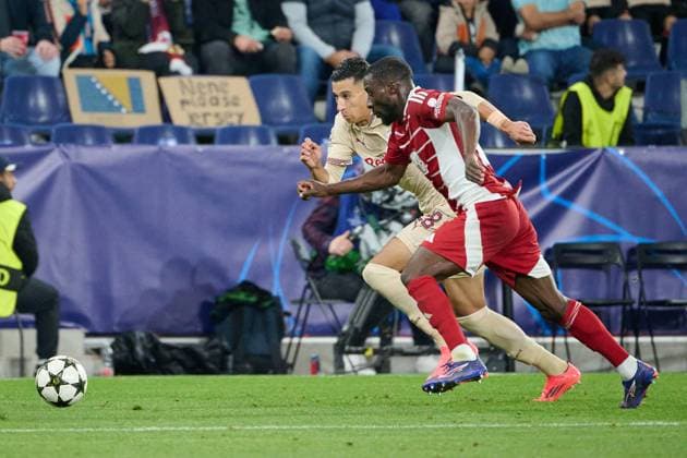 Salzburg, Austria 01 October 2024 Champions League 2024 2025 RB Salzburg vs Stade Brestois 29 In the picture from left in the duel Adam Daghim RB , Massadio Haidara Brest Red Bull Arena Copyright: xFotostandx xWassmuthx