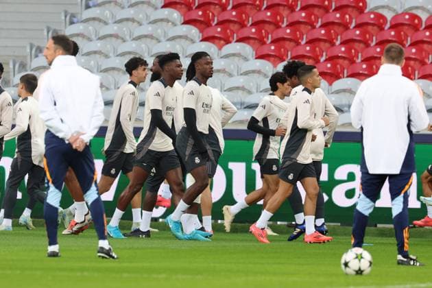Entrainement et conf presse Real Madrid PHOTOPQR VOIX DU NORD STEPHANE MORTAGNE ; 01 10 2024 ; Villeneuve d Ascq, le 01 10 2024, Football, Ligue des Champions, LILLE - REAL MADRID Entrainement des joueurs de Madrid la veille du match contre le LOSC avec la presence de Kylian MBAPPE PHOTO STEPHANE MORTAGNE LA VOIX DU NORD Hauts de France France  Copyright: xPHOTOPQR VOIXxDUxNORD MAXPPPxSTEPHANExMORTAGNEx 20241001VDN4856 20241001VDN4856
