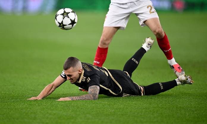 FOOTBALL CHAMPIONS LEAGUE SEASON 2024 2025 Preliminary Round 2 Matchday VfB Stuttgart Sparta Prague 01 10 2024 Lukas Haraslin Sparta Prague