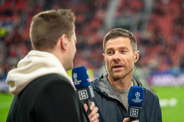 01 10 2024, Football UEFA Champions League, Season 2024 2025, Matchday 2, Bayer 04 Leverkusen AC Milan at the BayArena in Leverkusen Xabi Alonso Bayer 04 Leverkusen, coach interviewed by DAZN Photo Kirchner Media TH Copyright: xKirchner-Media THx
