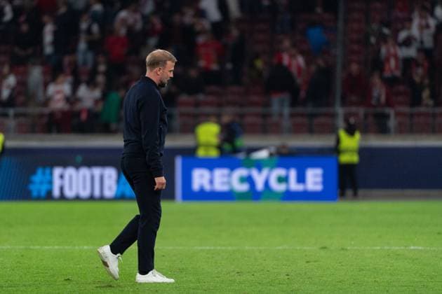 After the match disappointment, frustration at Sebastian Hoeness, Coach VfB Stuttgart, Head coach leaves the pitch GER, VfB Stuttgart vs AC Sparta Prague, Football, Men, UEFA Champions League, Matchday 2, Season 2024 2025, 01 10 2024, GER, VfB Stuttgart vs AC Sparta Prague, Football, Men, UEFA Champions League, Matchday 2, Season 2024 2025, 01 10 2024 Stuttgart Copyright: xEibner-Pressefoto WolfgangxFrankx EP_WFK