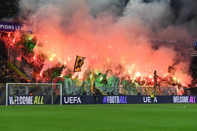 Soccer Champions League 2 matchday Borussia Dortmund Celtic Glasgow on 01 10 2024 at Signal Iduna Park in Dortmund Celtic Glasgow fans ignite Bengalos pyro pyrotechnics flares smoke bombs in the fan block xRx