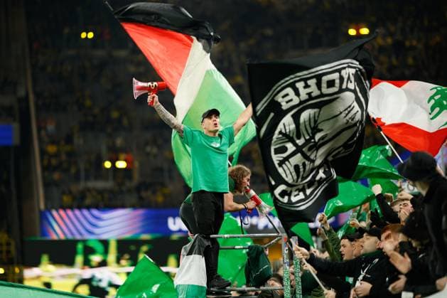 Champions League 24 25 , Matchday 2 Borussia Dortmund Celtic Glasgow, Signal Iduna Park, Fans of Celtic Glasgow DFB DFL REGULATIONS PROHIBIT ANY USE OF PHOTOGRAPHS AS IMAGE SEQUENCES AND OR QUASI VIDEO Copyright: HMBxMedia JoachimxBywaletz