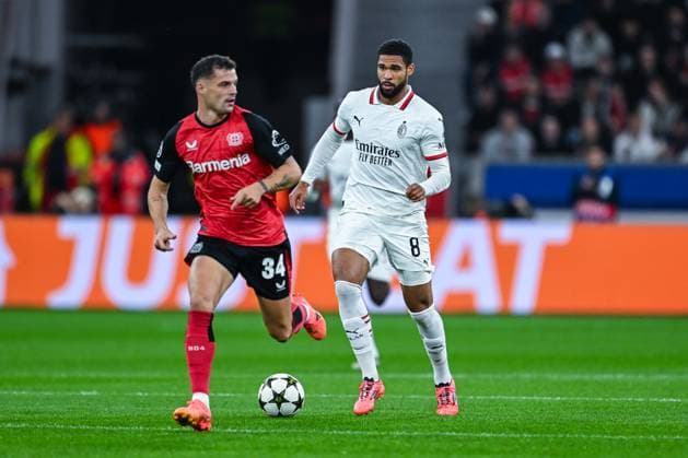 01 10 2024, Football, Champions League, Matchday 2, Season 2024 2025, Bayer 04 Leverkusen AC Milan, Granit Xhaka Bayer Leverkusen , Ruben Loftus Cheek AC Milan xRHR PHOTO TKx Copyright: RHR-FOTOx RHR-FOTO TK