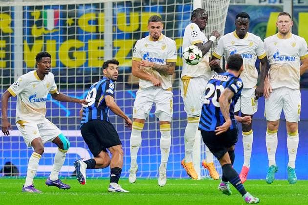 Inter Milan& x2019;s Lautaro Martinez scores the goal 1-0 during the Uefa Champions League soccer match between Inter and Fc Crvena at the San Siro Stadium in Milan, north Italy -Tuesday , October 1th , 2024. - Soccer .  Copyright: xSpada LaPressex