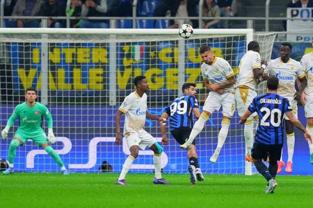 Inter Milan& x2019;s Lautaro Martinez scores the goal 1-0 during the Uefa Champions League soccer match between Inter and Fc Crvena at the San Siro Stadium in Milan, north Italy -Tuesday , October 1th , 2024. - Soccer .  Copyright: xSpada LaPressex