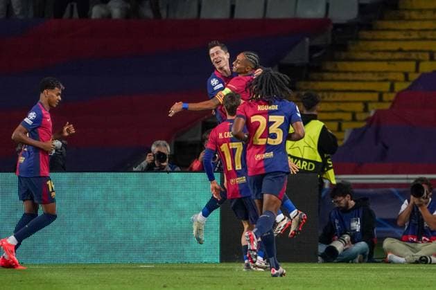 Football UEFA Champions League 2024 2025, Matchday 2 FC Barcelona vs BSC Young Boys Bern Estadi Olimpic Lluis Companys Barcelona Goal and celebration for 1 0 in the 8 minute by Robert Lewandowski FC Barcelona 9 Joy and celebration also with Raphinha FC Barcelona 11 , Marc Casado FC Barcelona 17 Marc Casado, Jules KoundÃ FC Barcelona 23 Jules Kounde and Lamine Yamal FC Barcelona 19 Barcelona Estadi Olimpic Lluis Companys Spain Copyright: xJOERANxSTEINSIEKx