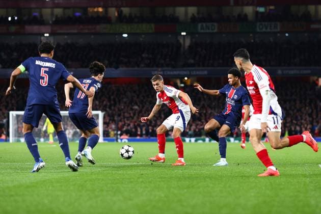 Arsenal gegen PSG 1. Oktober 2024, London UEFA Champions™s League Fußball Arsenal gegen Paris Saint Germain Leandro Trossard von Arsenal Foto Charlotte Wilson Abseits London UK  Copyright: xCharlottexWilsonx xOffsidexOffside