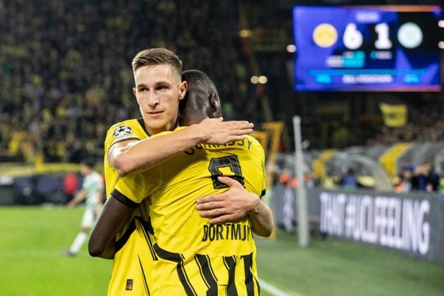 UEFA Champions League Borussia Dortmund Celtic Glasgow 01 10 2024 Borussia Dortmund celebrating 6 1, by Serhou Guirassy Borussia Dortmund, 9 Nico Schlotterbeck Borussia Dortmund, 4 celebrating UEFA Champions League Borussia Dortmund Celtic Glasgow Signal Iduna Park, Dortmund 01 10 2024 Copyright: xBEAUTIFULxSPORTS Buriakovx