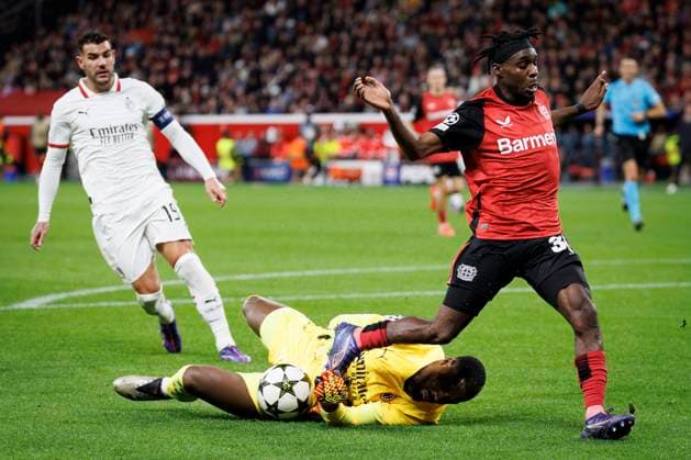 UEFA Champions League, Bayer 04 Leverkusen AC Milan 01 10 2024 Mike Maignan AC Milan, 16 saves from Jeremie Frimpong Bayer 04 Leverkusen, 30 UEFA Champions League, Bayer 04 Leverkusen AC Milan, matchday 2 on 01 10 2024 at the BayArena in Leverkusen Links Theo AC Milan, 19 Copyright: xBEAUTIFULxSPORTS AxelxKohringx