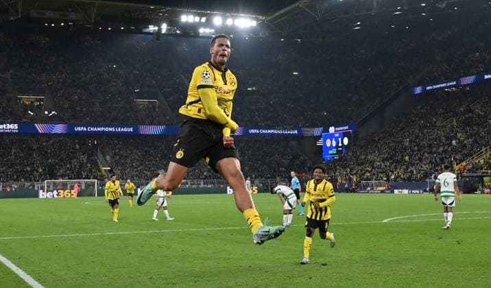 Cheers 7 1 Felix Nmecha Borussia Dortmund 01 10 2024, Football UEFA Champions League 2024 25, 2 Matchday Borussia Dortmund Celtic Glasgow Dortmund Signal Iduna Park Nordrhein Westfalen Germany Team2