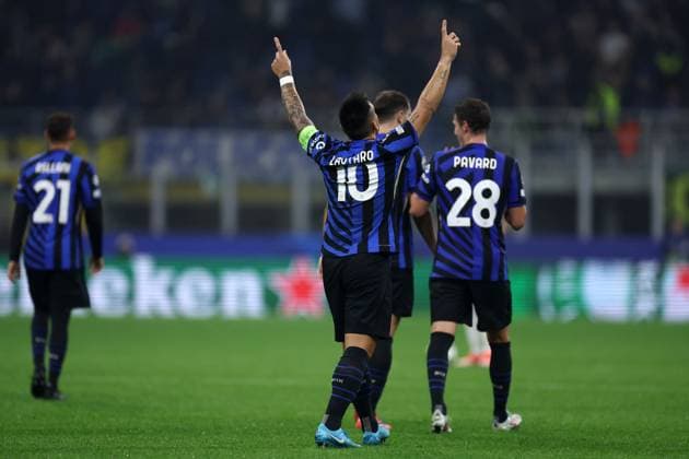 Lautaro Martinez (Fc Internazionale) celebrates after scoring his team s third goal, UEFA Champions League 2024 25 League Phase MD2, FC Internazionale Milano v FK Crvena Zvezda, Stadio Giuseppe Meazza (San Siro), October 1, 2024, Milan, Italy.