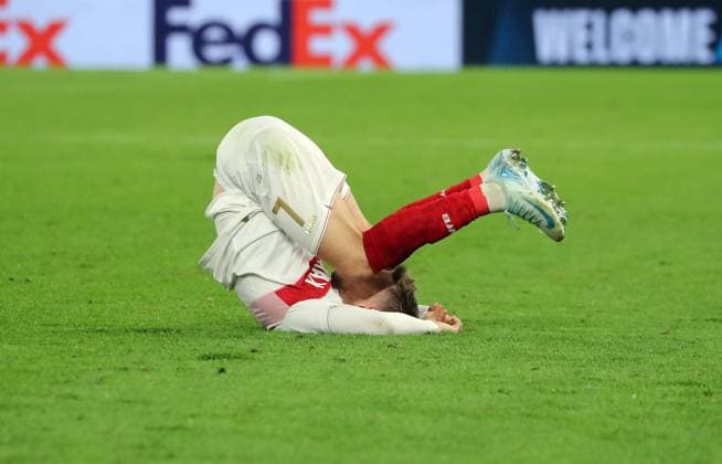 01 10 24 VfB Stuttgart AC Sparta Prague Germany, Stuttgart, 01 10 2024, Football, UEFA Champions League, VfB Stuttgart AC Sparta Prague Maximilian Mittelstädt VfB Stuttgart