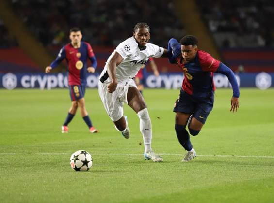 October 1, 2024, Sabadell, Barcelona, Spain: Barcelona Spain 01.10.2024 Alejandro Balde FC Barcelona, Barca and Joel Monteiro (BSC Young Boys ) battle for the ball during the UEFA Champions League between FC Barcelona and BSC Young Boys at Estadi Olimpic Lluis Companys on 01 October 2024 in Barcelona. Sabadell Spain - ZUMAu50_ 20241001_zsp_u50_069 Copyright: xXavixUrgelesx