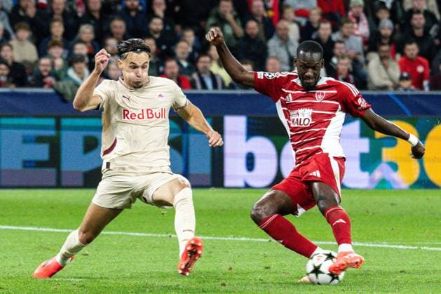 FC Red Bull Salzburg VS. Stade Brestois 29 - Champions League PHOTOPQR OUEST FRANCE Guillaume Saligot ; Kleßheim ; 01 10 2024 ; Football - Ligue des Champions ( LDC ) - J2 - RB Salzburg VS. Stade Brestois 29 ( SB29 Brest ) au stade Red Bull Arena de Kleßheim ( Autriche ). Ici Abdallah Sima ( Stade Brestois ) marque son premier but de la soiree . Photo : Guillaume Saligot Ouest-France Kleßheim France  Copyright: xPHOTOPQR OUESTxFRANCE MAXPPPxGuillaumexSaligotx 20241001OFR5211 20241001OFR5211
