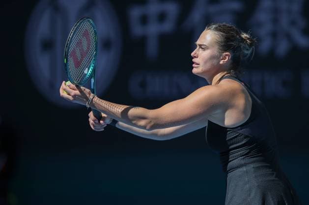 (241002) -- BEIJING, Oct. 2, 2024 -- Aryna Sabalenka of Belarus serves during the Women s Singles Round of 16 match between Aryna Sabalenka of Belarus and Madison Keys of the United States at the 2024 China Open tennis tournament in Beijing, capital of China, Oct. 2, 2024. (Photo by Xinhua) (SP)CHINA-BEIJING-TENNIS-CHINA OPEN-WOMEN S SINGLES (CN) ChangxNengjia 