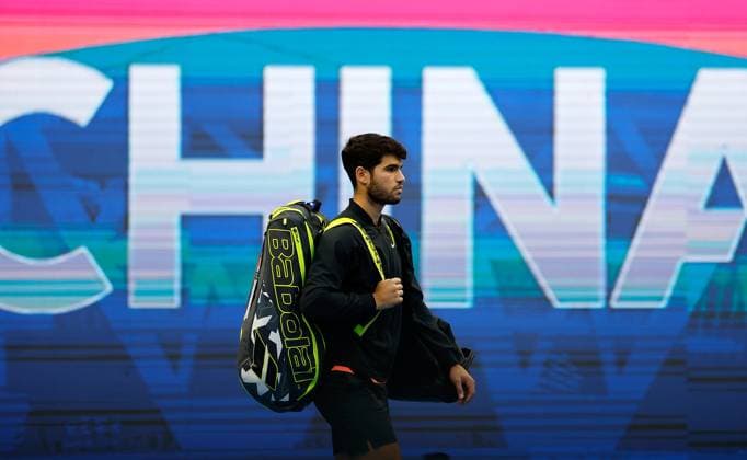 (241002) -- BEIJING, Oct. 2, 2024 -- Carlos Alcaraz of Spain walks into the court ahead of the Men s Singles Final between Jannik Sinner of Italy and Carlos Alcaraz of Spain at the 2024 China Open tennis tournament in Beijing, capital of China, Oct. 2, 2024. ) (SP)CHINA-BEIJING-TENNIS-CHINA OPEN-MEN S SINGLES-FINAL (CN) WangxLili 