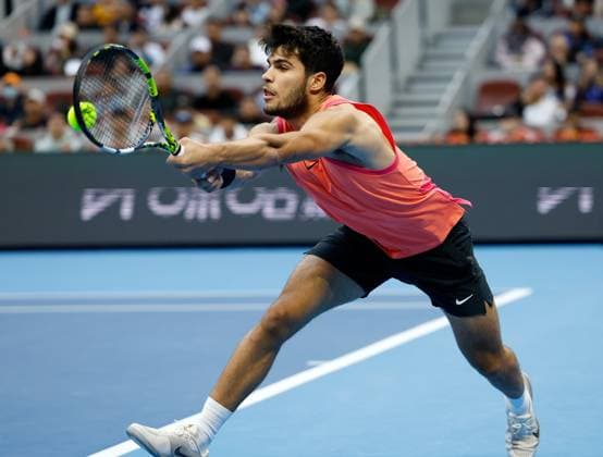 (241002) -- BEIJING, Oct. 2, 2024 -- Carlos Alcaraz of Spain returns the ball during the Men s Singles Final between Jannik Sinner of Italy and Carlos Alcaraz of Spain at the 2024 China Open tennis tournament in Beijing, capital of China, Oct. 2, 2024. ) (SP)CHINA-BEIJING-TENNIS-CHINA OPEN-MEN S SINGLES-FINAL (CN) WangxLili 