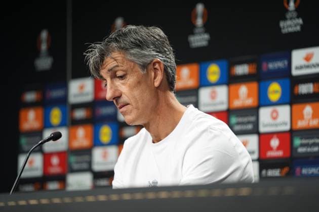 Real Sociedad s coach Imanol Alguacil pictured during a press conference, PK, Pressekonferenz of Spanish team Real Sociedad in San Sebastian, Spain, Wednesday 02 October 2024, before tomorrow s game against Belgian Team RSC Anderlecht, in the second day of the UEFA Europa League tournament. JOMAxGARCIAxIxGISBERT  x101812845x
