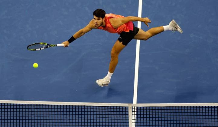 (241002) -- BEIJING, Oct. 2, 2024 -- Carlos Alcaraz of Spain hits a return during the Men s Singles Final between Jannik Sinner of Italy and Carlos Alcaraz of Spain at the 2024 China Open tennis tournament in Beijing, capital of China, Oct. 2, 2024. ) (SP)CHINA-BEIJING-TENNIS-CHINA OPEN-MEN S SINGLES-FINAL (CN) WangxLili 