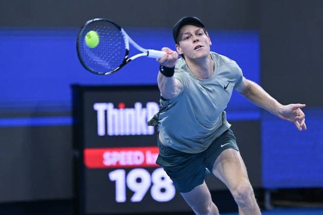 (241002) -- BEIJING, Oct. 2, 2024 -- Jannik Sinner of Italy hits a return during the Men s Singles Final between Jannik Sinner of Italy and Carlos Alcaraz of Spain at the 2024 China Open tennis tournament in Beijing, capital of China, Oct. 2, 2024. ) (SP)CHINA-BEIJING-TENNIS-CHINA OPEN-MEN S SINGLES-FINAL (CN) ZhangxLong 