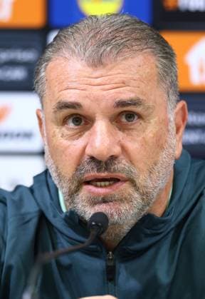 Ange Postecoglou manager of Tottenham Hotspur Tottenham Hotspur Training and press conference, PK, Pressekonferenz UEFA Europa League, Group Stage, Football, Groupama Arena, Budapest, Hungary, 02 Oct 2024 EDITORIAL USE ONLY No use with unauthorised audio, video, data, fixture lists, club league logos or live services. Online in-match use limited to 120 images, no video emulation. No use in betting, games or single club league player publications.  Copyright: xMichaelxZemanek Shutterstockx 14752478t