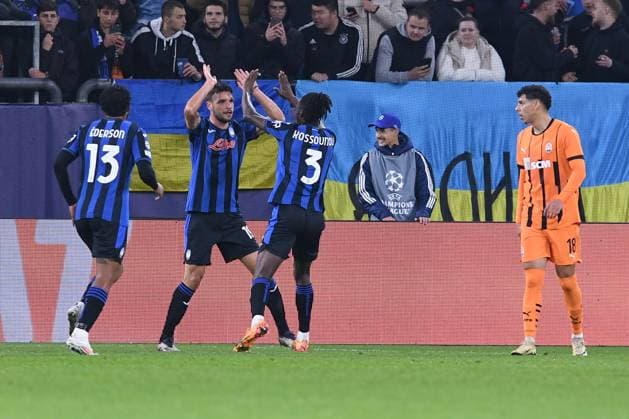 Soccer Champions League matchday 2 Shakhtar Donetsk Atalanta Bergamo on 02 10 2024 at the Arena AufSchalke in Gelsenkirchen Goal celebration to 0 1 by Berat Djimsiti Bergamo xRx