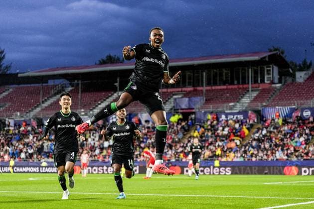 Sport Bilder des Tages UEFA Champions League: Girona FC v Feyenoord Girona - Antoni Milambo of Feyenoord during the second round of new format of the UEFA Champions League 2024 2025. The match is set between Girona FC and Feyenoord at Estadi Montilivi on 2 October 2024 in Girona, Spain. Copyright: xTomxBodex