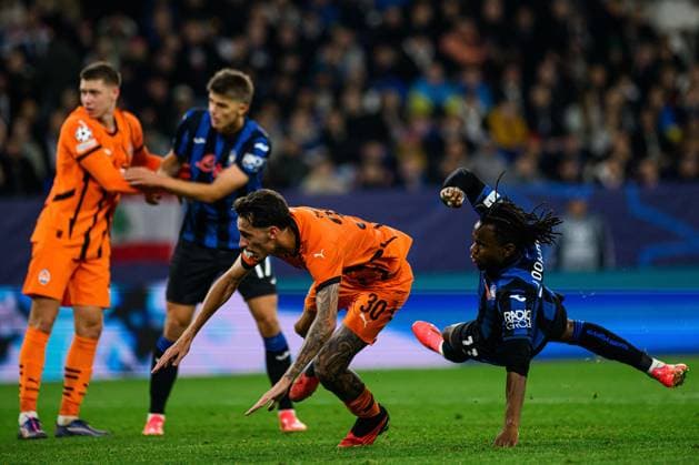 GELSENKIRCHEN, GERMANY - 2 OCTOBER, 2024: Ademola Lookman, The UEFA Champions League match between FC Shakhtar Donetsk vs Atalanta BC Bergamo at Veltins Arena  Copyright: xVItaliixKliuievx