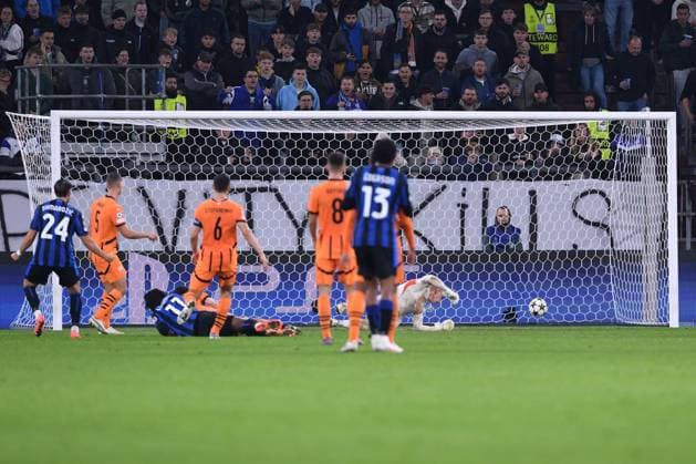Soccer Champions League Matchday 2 Shakhtar Donetsk Atalanta Bergamo on 02 10 2024 at Arena AufSchalke in Gelsenkirchen Goal for 0 2 by Ademola Lookman Bergamo xRx