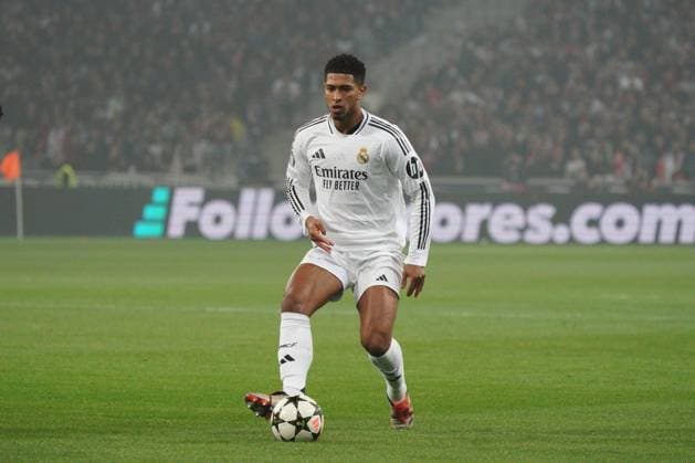 Jude Bellingham of Real Madrid Lille v Real Madrid, UEFA Champions League, Group Stage, Football, Pierre Mauroy Stadium, Lille, France, 02 Oct 2024 EDITORIAL USE ONLY No use with unauthorised audio, video, data, fixture lists, club league logos or live services. Online in-match use limited to 120 images, no video emulation. No use in betting, games or single club league player publications. Copyright: xDavexWinter Shutterstockx 14750773x