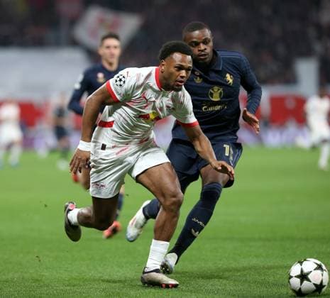 02 10 2024, Football UEFA Champions League 2024 2025, Matchday 2, RB Leipzig Juventus Turin, at Red Bull Arena Leipzig L R Lois Openda RB Leipzig vs Pierre Kalulu Juventus Turin DFL and DFB regulations prohibit any use of photographs as image sequences and or quasi video