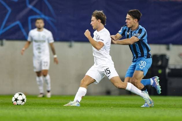 SOCCER - UEFA CL, Sturm vs Brugge KLAGENFURT,AUSTRIA,02.OCT.24 - SOCCER - UEFA Champions League, SK Sturm Graz vs Club Brugge. Image shows William Boeving (Sturm) and Ardon Jashari (Brugge).  GEPAxpictures xMatthiasxTrinkl