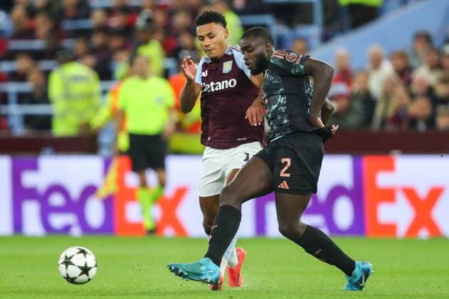 UEFA Champions League League Stage Aston Villa v Bayern Munich Dayot Upamecano of Bayern Munich passes the ball whilst getting pressured by Ollie Watkins of Aston Villa during the UEFA Champions League League Stage match Aston Villa vs Bayern Munich at Villa Park, Birmingham, United Kingdom, 2nd October 2024 (Photo by Gareth Evans News Images) Birmingham Villa Park West Midlands United Kingdom Copyright: xGarethxEvans NewsxImagesx