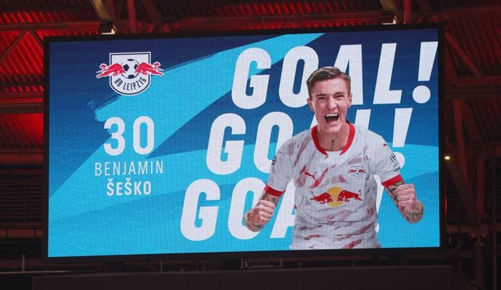 RB Leipzig Juventus Turin Champions League Leipzig, 02 10 2024, Red Bull Arena, Soccer, UEFA Champions League, Matchday 2 , RB Leipzig vs Juventus Turin , In the picture Goal for RB Leipzig Benjamin Sesko 30, RB Leipzig scores to 1 0 , For editorial use only Only editorial use , UEFA regulations prohibit any use of photographs as image sequences and or quasi video ,