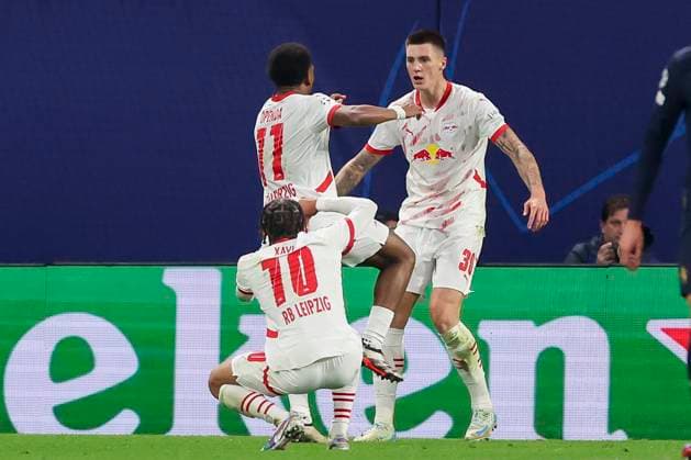 Benjamin Sesko RB Leipzig celebrates after scoring his teams first goal with Xavi Simons RB Leipzig and Lois Openda RB Leipzig , UEFA Champions League 2024 25 League Phase MD2, RB Leipzig v Juventus, Red Bull Arena on October 02, 2024 in Leipzig, Germany Photo by Marco Steinbrenner DeFodi Images Benjamin Sesko RB Leipzig celebrates after scoring his teams first goal with Xavi Simons RB Leipzig and Lois Openda RB Leipzig , UEFA Champions League 2024 25 League Phase MD2, RB Leipzig v Juventus, Red Bull Arena Leipzig , October 2, 2024 in Leipzig, Germany Photo by Marco Steinbrenner DeFodi Images Defodi 700 leipzig juve 20241002 024 Defodi-700