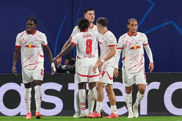 Benjamin Sesko RB Leipzig celebrates his goal with teammates, UEFA Champions League 2024 25 League Phase MD2, RB Leipzig v Juventus, Red Bull Arena on 02 October 2024 in Leipzig, Germany Photo by Marco Steinbrenner DeFodi Images Benjamin Sesko RB Leipzig celebrates his goal with teammates, UEFA Champions League 2024 25 League Phase MD2, RB Leipzig v Juventus, Red Bull Arena Leipzig , October 2, 2024 in Leipzig, Germany Photo by Marco Steinbrenner DeFodi Images Defodi 700 leipzig juve 20241002 025 Defodi-700