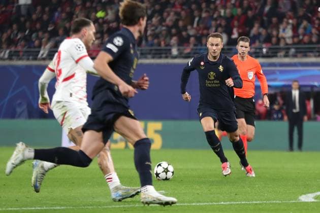 Champions League, Round of 16 RB Leipzig vs Juventus Turin, 02 10 24 Teun Koopmeiners 8, Juventus Turin Football, UEFA Champions League, Season 2024 2025 RB Leipzig vs Juventus Turin on 02 10 24 at the Red Bull Arena, Leipzig Copyright: xBEAUTIFULxSPORTS JanxKaeferx