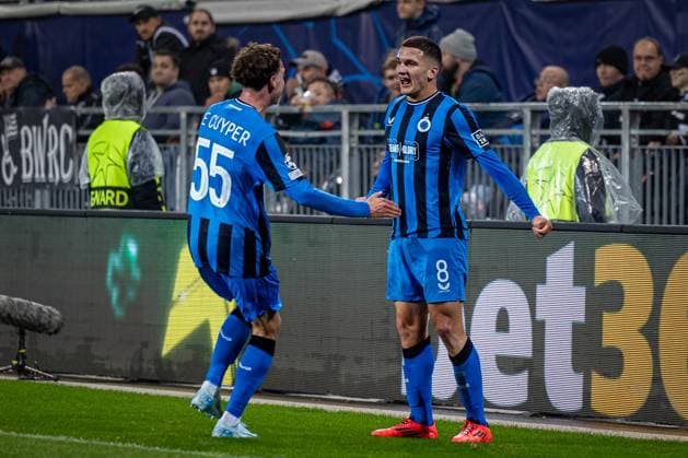 SOCCER - UEFA CL, Sturm vs Brugge KLAGENFURT,AUSTRIA,02.OCT.24 - SOCCER - UEFA Champions League, SK Sturm Graz vs Club Brugge. Image shows the rejoicing of Maxim De Cuyper and Christos Tzolis (Bruegge).  GEPAxpictures xMatthiasxTrinkl