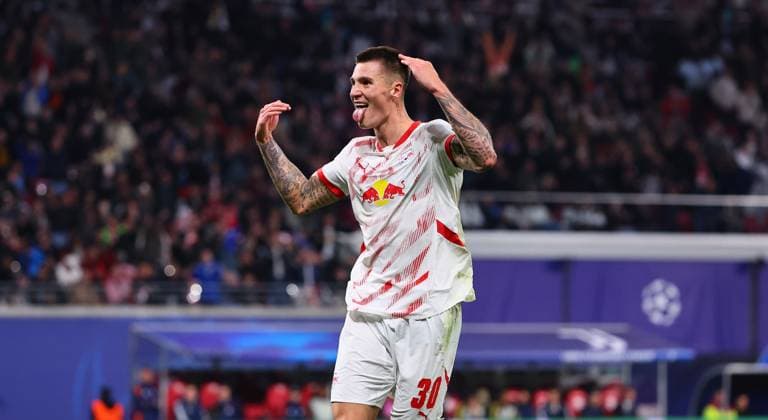 RB Leipzig Juventus Turin Champions League Leipzig, 02 10 2024, Red Bull Arena, Soccer, UEFA Champions League, Matchday 2 , RB LEIPZIG vs JUVENTUS FC TURIN , Goal for Leipzig to 1 0 In the picture scorer Benjamin Sesko 30, RB Leipzig , Picture Point