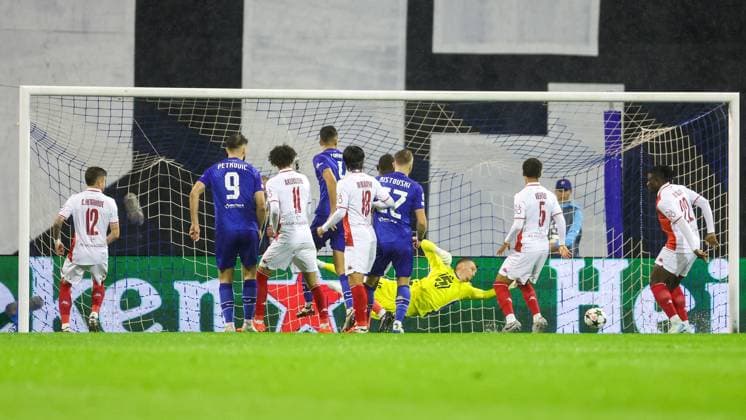 GNK Dinamo v AS Monaco - UEFA Champions League 2024 25 League Phase MD2 ZAGREB, CROATIA - OCTOBER 2: Monaco Goalkeeper Philipp Kohn in action during UEFA Champions League 2024 25 League Phase MD2 match between GNK Dinamo v AS Monaco at Maksimir Stadion on October 2, 2024 in Zagreb, Croatia.  LukaxStanzl PIXSELL