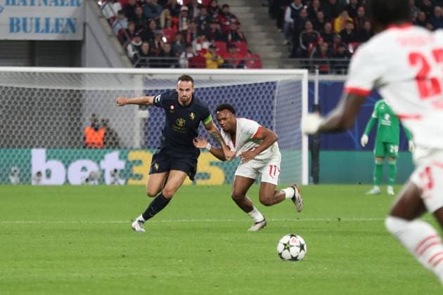 Champions League, Round of 16 RB Leipzig vs Juventus Turin, 02 10 24 Federico Gatti 4, Juventus Turin vs Lois Openda 11, RB Leipzig Football, UEFA Champions League, Season 2024 2025 RB Leipzig vs Juventus Turin on 02 10 24 at Red Bull Arena, Leipzig Copyright: xBEAUTIFULxSPORTS JanxKaeferx