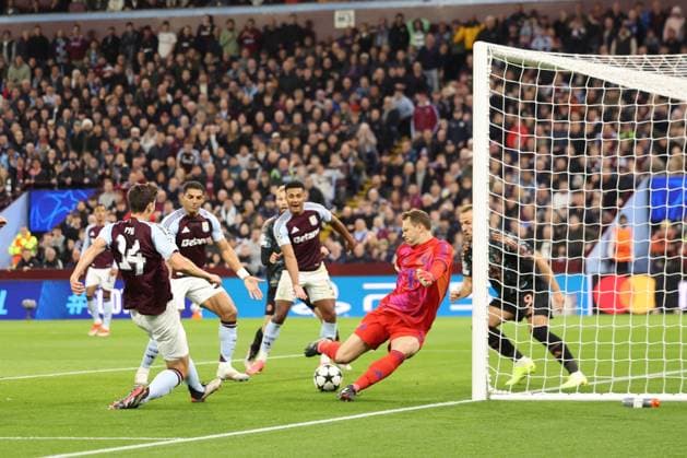 Pau Torres of Aston Villa scores a goal but it is dissallowed. Aston Villa v Bayern Munich, UEFA Champions League, Group Stage, Football, Villa Park, Birmingham, UK - 02 Oct 2024 EDITORIAL USE ONLY No use with unauthorised audio, video, data, fixture lists, club league logos or live services. Online in-match use limited to 120 images, no video emulation. No use in betting, games or single club league player publications. Copyright: xRyanxBrowne Shutterstockx 14750757as