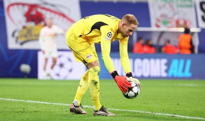 RB Leipzig Juventus Turin Champions League Leipzig, 02 10 2024, Red Bull Arena, Football, UEFA Champions League, Matchday 2 , RB Leipzig vs Juventus Turin , In the picture goalkeeper Peter Gulacsi 1, RB Leipzig , For editorial use only , UEFA regulations prohibit any use of photographs as image sequences and or quasi video ,