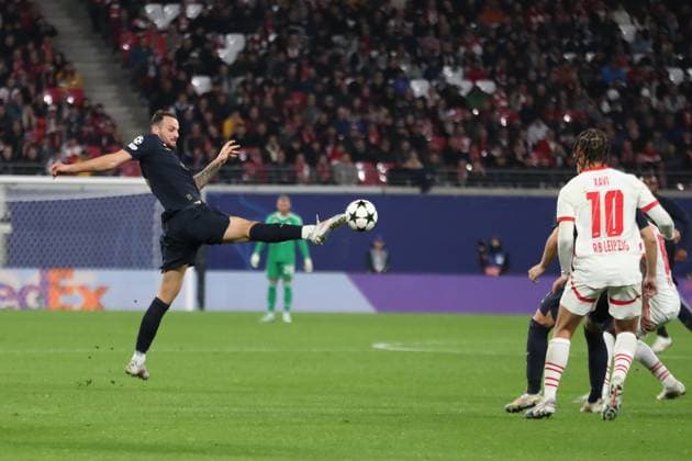 Champions League, Round of 16 RB Leipzig vs Juventus Turin, 02 10 24 Federico Gatti 4, Juventus Turin Football, UEFA Champions League, Season 2024 2025 RB Leipzig vs Juventus Turin on 02 10 24 at the Red Bull Arena, Leipzig Copyright: xBEAUTIFULxSPORTS JanxKaeferx