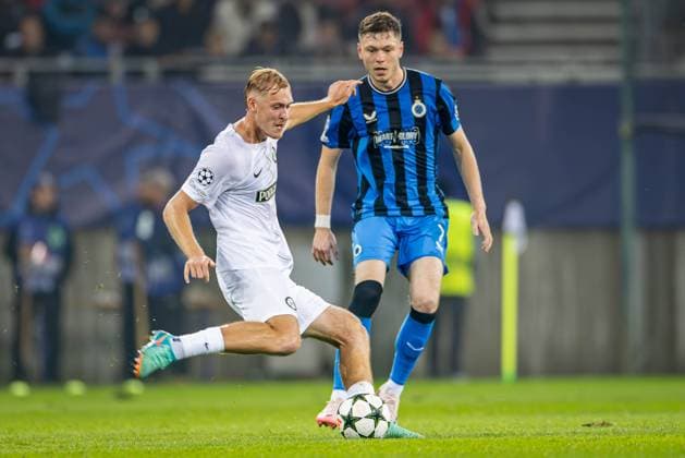 SOCCER - UEFA CL, Sturm vs Brugge KLAGENFURT,AUSTRIA,02.OCT.24 - SOCCER - UEFA Champions League, SK Sturm Graz vs Club Brugge. Image shows Niklas Geyrhofer (Sturm) and Andreas Skov Olsen (Bruegge).  GEPAxpictures xMatthiasxTrinkl