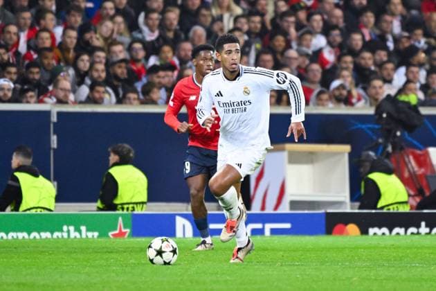 Jude Bellingham ( 5 - Real Madrid ) during the UEFA Champions League match between Lille OSC and Real Madrid CF at Stade Pierre Mauroy on October 02, 2024 in Lille, France. ( Photo by federico pestellini panoramic ) - FOOTBALL : Lille vs Real Madrid - Ligue des Champions - 02 10 2024 FedericoPestellini Panoramic 